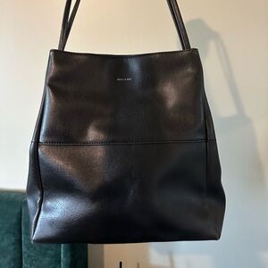 Matt & Nat Classic Black Shoulder Bag